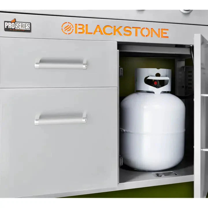 Blackstone ProSeries 4-Burner 36 Griddle Cooking Station with Hood