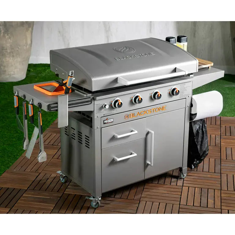 Blackstone ProSeries 4-Burner 36 Griddle Cooking Station with Hood