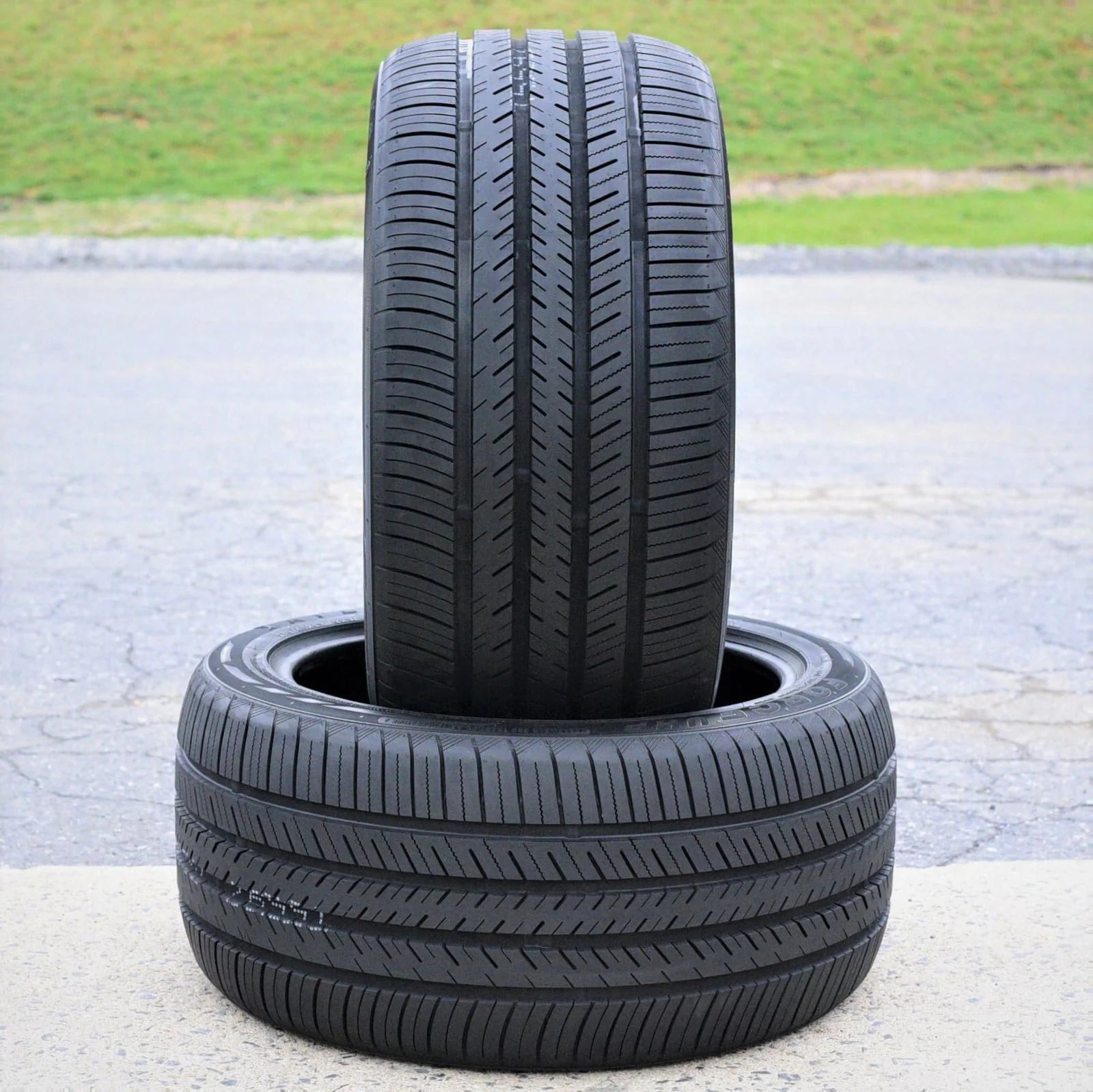 Set of 4 (4) 235/30R20 88W XL A/S performance tires