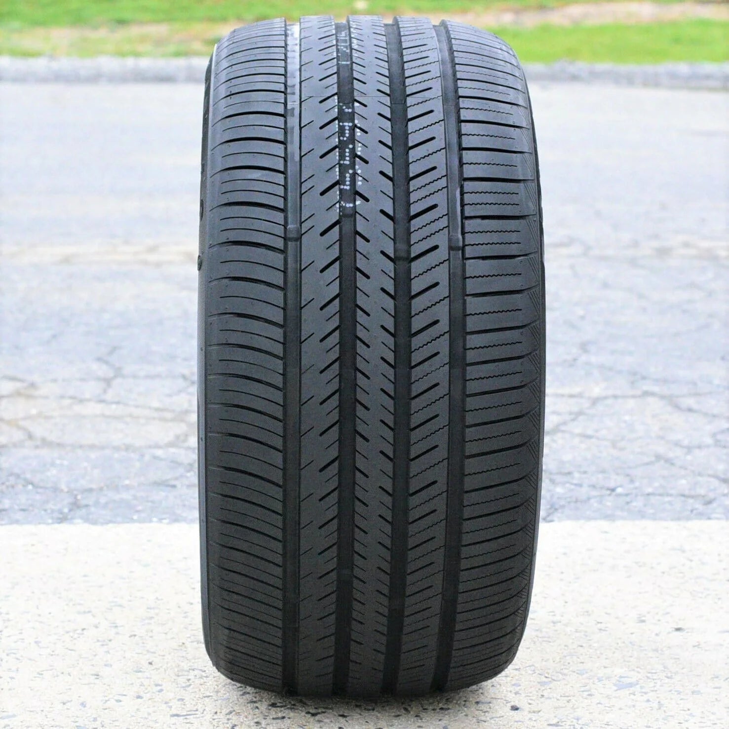 A pair of 2 (2)265/35R20 99Y XL high performance all-season tires fit: 2015-23 Ford Mustang EcoBoost Premium, 2012-13 Audi A7 Quattro Base